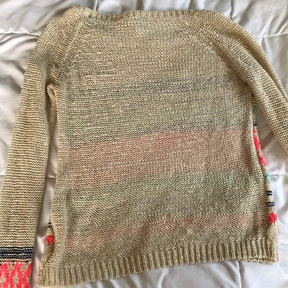 Aeropostale sweater - Picture 3 of 3